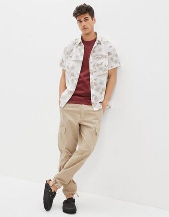 American Eagle Camisa ae tipo resort tropical con botones oferta