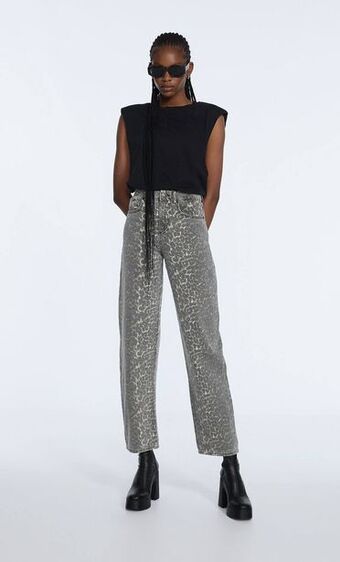 Stradivarius Jeans straight leopardo oferta