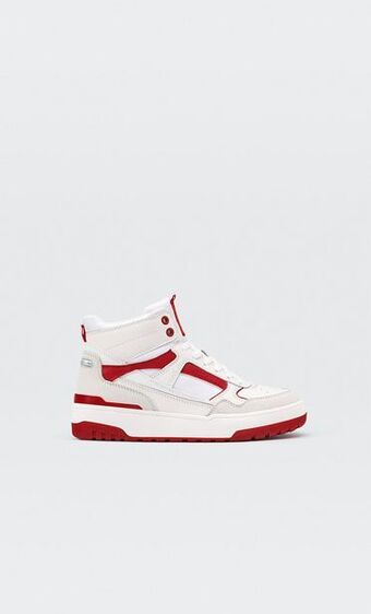 Stradivarius Botines deportivos detalle piezas oferta