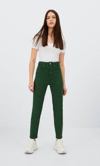 Stradivarius Jean mom slim oferta
