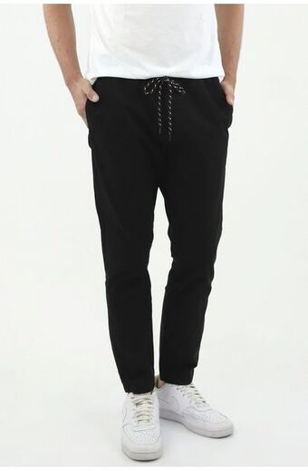 Tennis Pantalón negro para hombre oferta