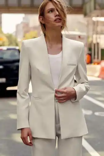 Zara Blazer entallada sin solapa oferta