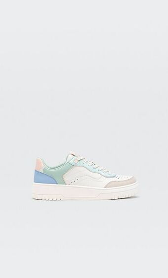 Stradivarius Tenis detalle piezas oferta