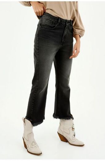 Tennis Jean de mujer, silueta mom fit de bota recta, tiro alto, tono oscuro oferta