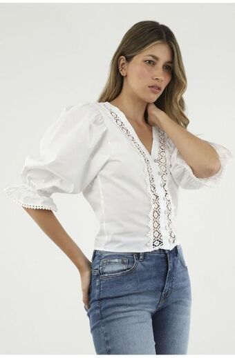 Camisa blanca para mujer