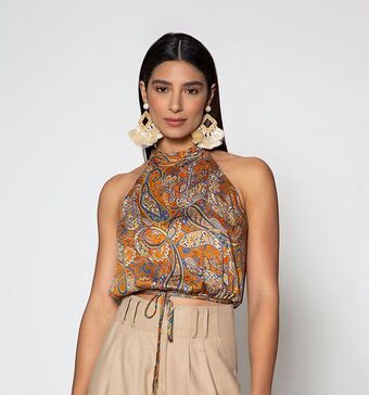 Studio F Blusa cuello tortuga con espalda descubi oferta