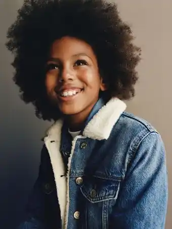 Zara Cazadora denim borreguillo oferta