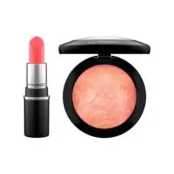 Falabella Set maquillaje labios pink couple mac: rettro matte lipstick 1.8 gr + iluminador mineralize skinfinish 10 gr oferta