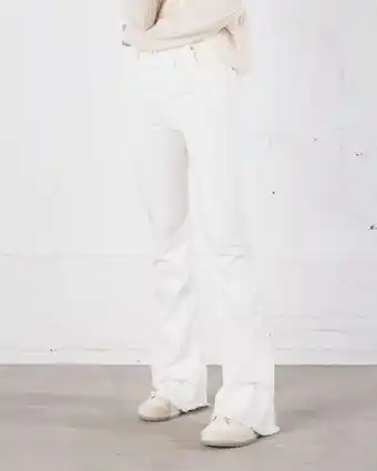 Naf Naf Jean para mujer crudo flare tiro súper alto con ruedo desflecado oferta