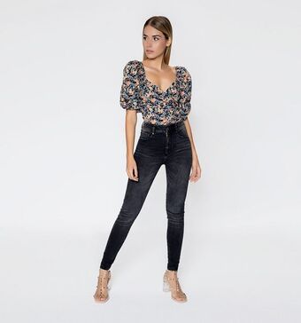 Studio F Blusa cruzada manga bombacha oferta