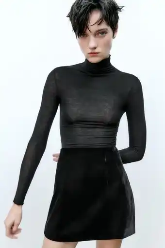 Falda mini terciopelo
