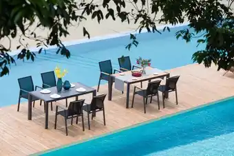 Estra Comedor de exterior tirreno, café claro y negro, con cuatro sillas negras oferta