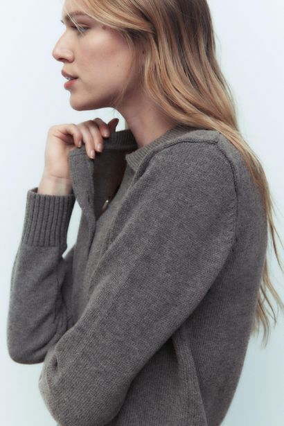 Zara Polo punto botones oferta