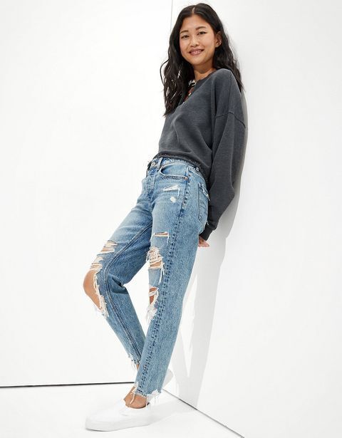 American Eagle Tomgirl jean ae con rotos de tiro bajo oferta