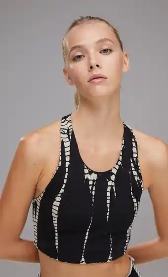 Top deportivo tie dye