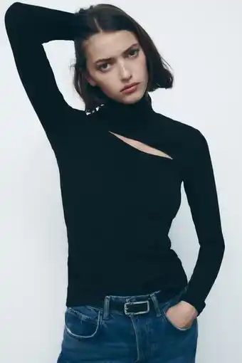 Zara Camiseta rib cut out oferta