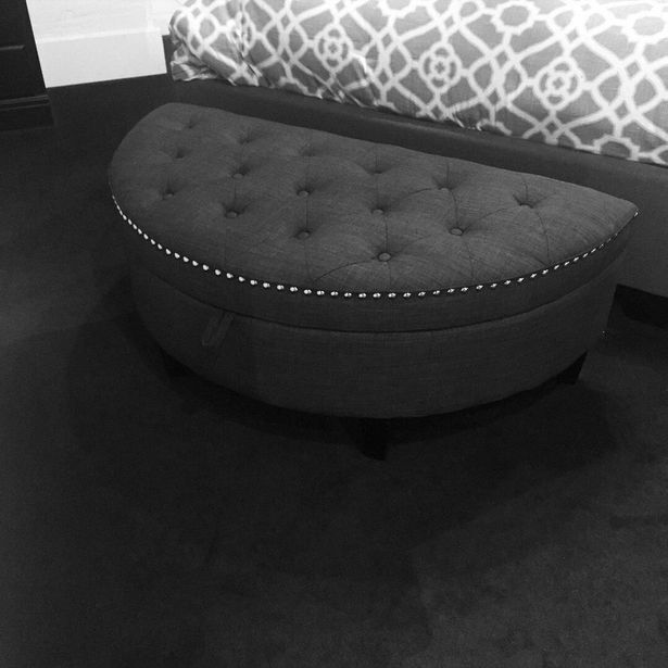 Éxito Puf baul media luna negro 120x50x45 oferta