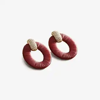 Yanbal Aretes topaza carmin oferta