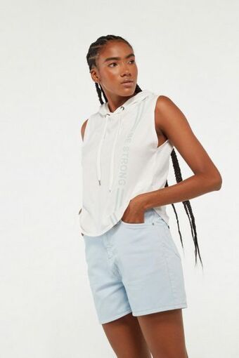 Koaj Short denim tiro alto oferta