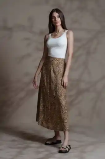 Chazari Falda larga media campana oferta