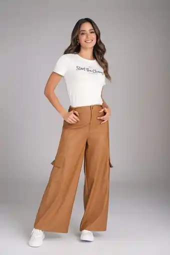 Pacífika Pantalon bota amplia café efecto cuero oferta