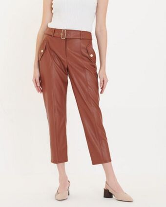 Julio Pantalón ecopiel con cinturón oferta
