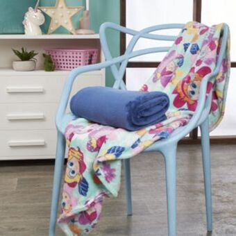 Brissa Set x2 mantas flannel estampada/unicolor mundo distroller oferta