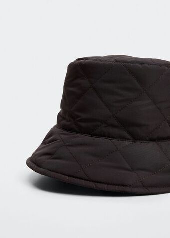 Mango Gorro bucket acolchado oferta