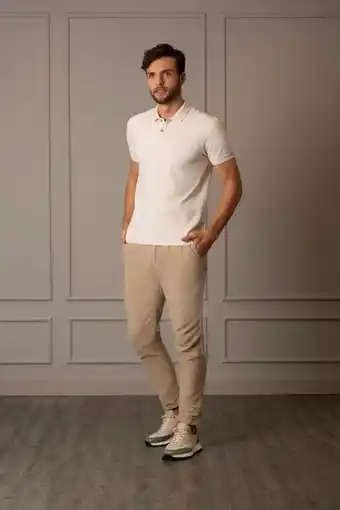 Vélez Pantalón chino lotus para hombre guardapolvo arena oferta
