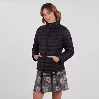 Fuera de Serie Chaqueta acolchada cuello alto oferta