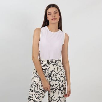 Fuera de Serie Camiseta cuello redondo manga sisa oferta