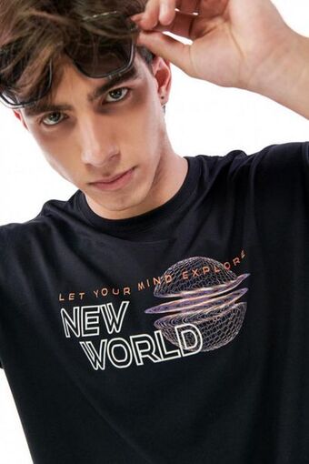 Koaj Camiseta manga corta con estampado en frente. oferta