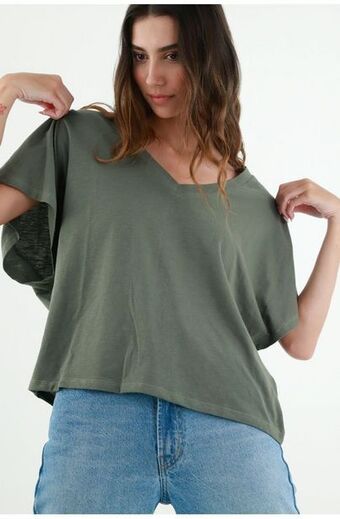 Tennis Camiseta verde con escote en v para mujer oferta