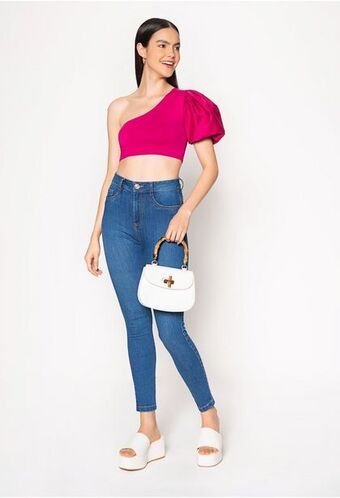 ELA Blusa crop solo hombro con nudo en costa oferta