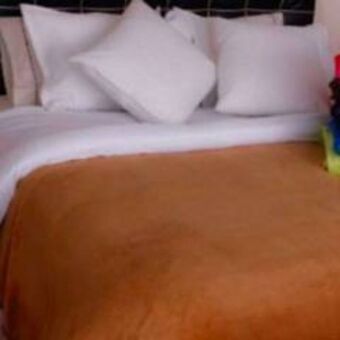 Falabella Cobija piel de durazno ovejera doble oferta