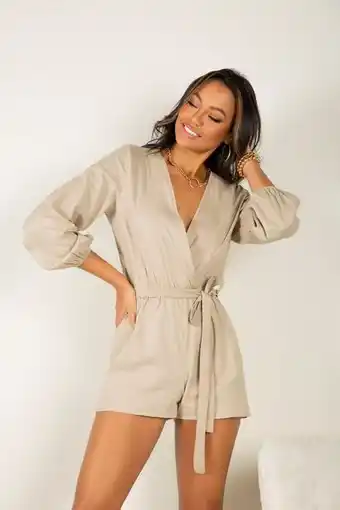 Pacífika Enterizo corto marfil oferta