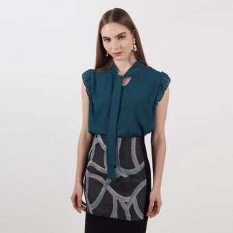 Fuera de Serie Blusa cuello v manga sisa oferta