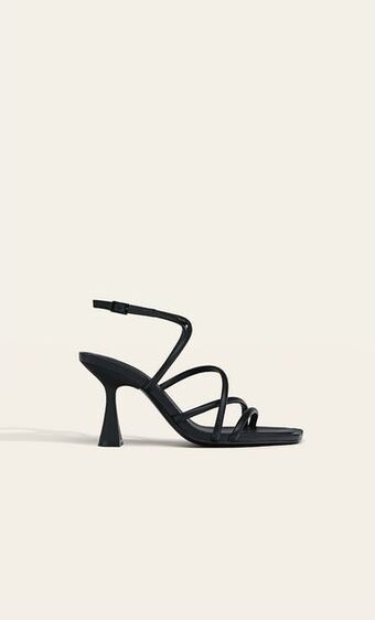 Stradivarius Sandalias tacón multitiras oferta