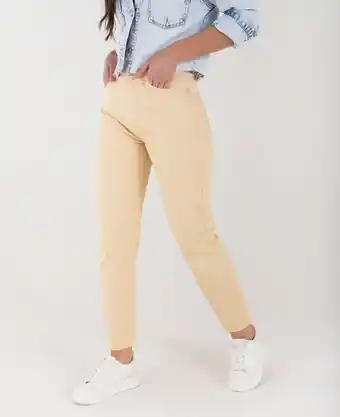 Naf Naf Pantalón chino amarillo trigo claro oferta