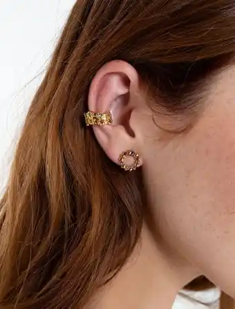 Dúo de aretes y ear cuff