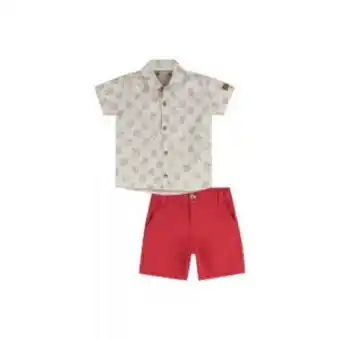 Los Tres Elefantes Conjunto de camisa beige estampada con figuras de animales salvajes y bermuda roja oferta