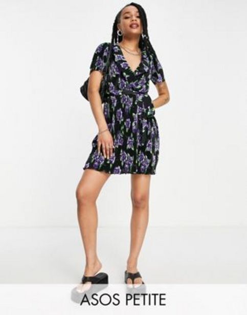 ASOS Asos design petite plisse short sleeve ruffle wrap mini dress in black and blue rose print oferta