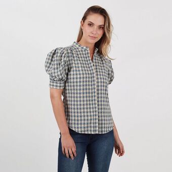 Fuera de Serie Blusa cuello neru manga corta oferta