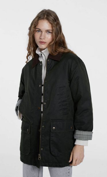 Stradivarius Parka efecto encerado oferta