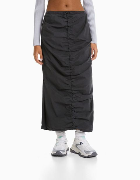 Bershka Falda larga denim fruncido frontal oferta