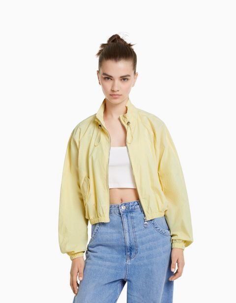 Bershka Cazadora cropped nylon estructura ripstop oferta