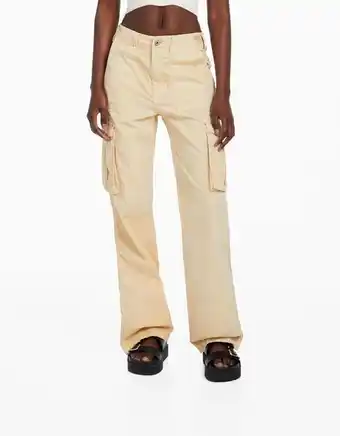 Bershka Pantalón straight cargo ajustable oferta