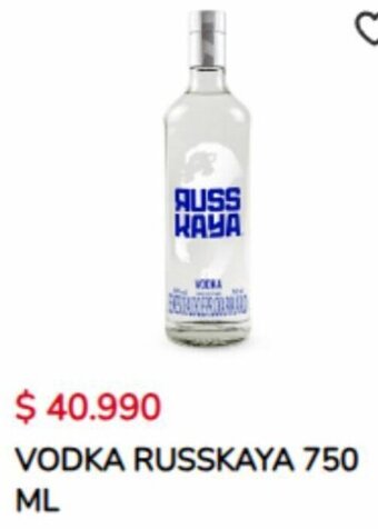 Tiendas D1 VODKA RUSSKAYA 750 ML oferta