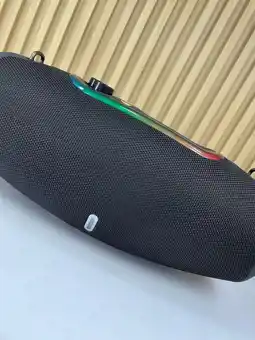 Falabella PARLANTE LUZ LED - PORTATIL CORREA oferta