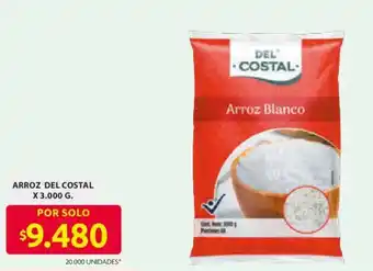 Del costal arroz blanco
